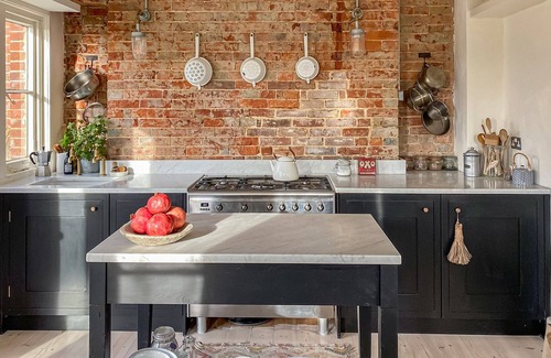 Ticehurst Cottage | 2 bedroom accommodation in Ticehurst, near Battle
