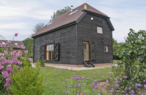 Cowbeech Cottage | 2 bedroom accommodation in Herstmonceux, near Hailsham