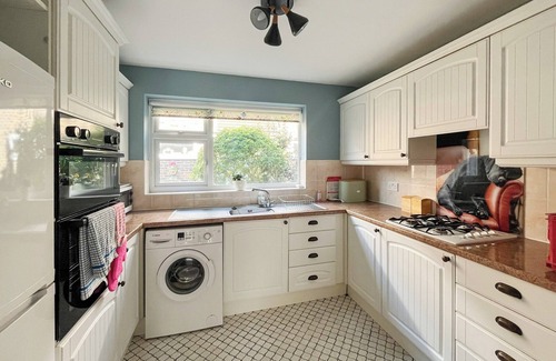 Dorking Cottage | 2 bedroom accommodation in Dorking