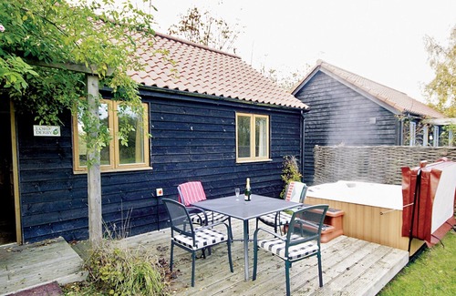 Redisham House | 2 bedroom accommodation in Brampton, near Southwold