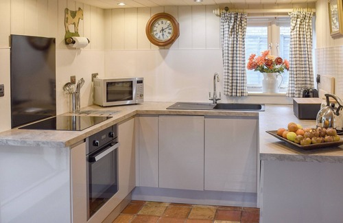 Bungay Cottage | 2 bedroom accommodation in Ilketshall St. Margaret, near Bungay