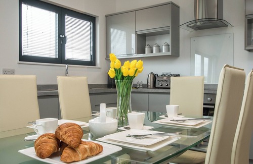 Street Cottage | 2 bedroom accommodation in Sharpham, near Glastonbury