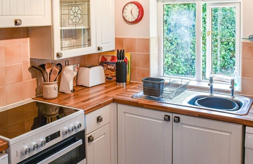 Occold Cottage | 2 bedroom accommodation in Occold, near Eye