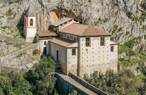 Maratea House | 2 bedroom accommodation in Maratea