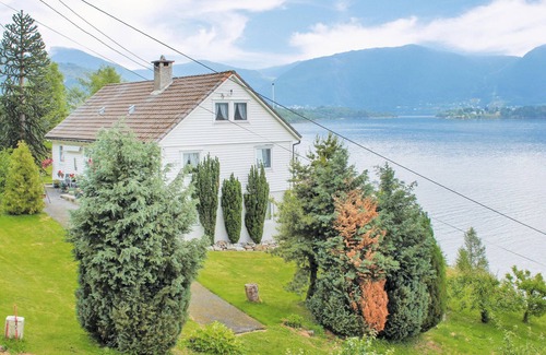 Bruvik Apartment | 2 bedroom accommodation in Bruvik