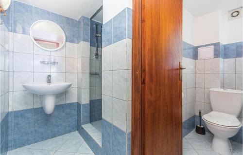Viskovici Apartment | 2 Bedroom Amazing Apartment In Labin