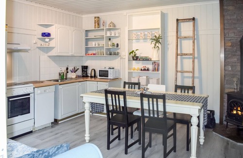 Tonsberg Apartment | 2 bedroom amazing apartment in Vear