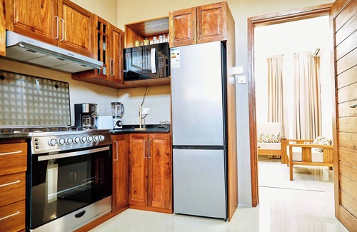 Kivukoni Apartment | 2-bedroom apartment in fantastic Dar es Salaam with WiFi, Pool and AC