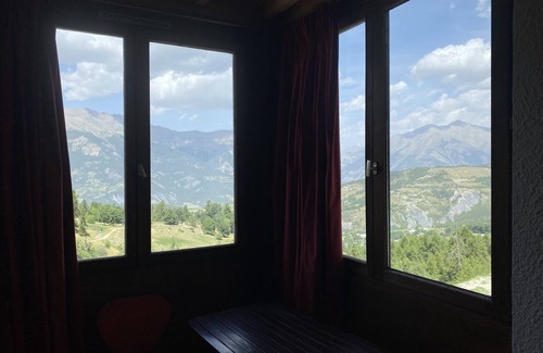 Le Super-Sauze Apartment | 2 Bedroom Apartment in Sauze 1700