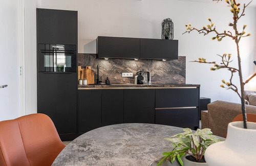 Nijmegen Apartment | 2 Bedroom Apartment with 4 Beds and a chairbed - Perfect for groups!