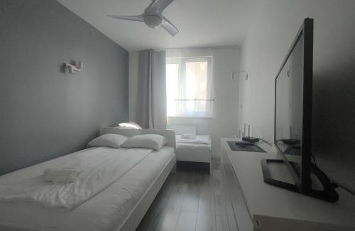 Grzegorzki House | 2-Bedroom Apartment with 2 Free Parking Spots - TAURON ARENA