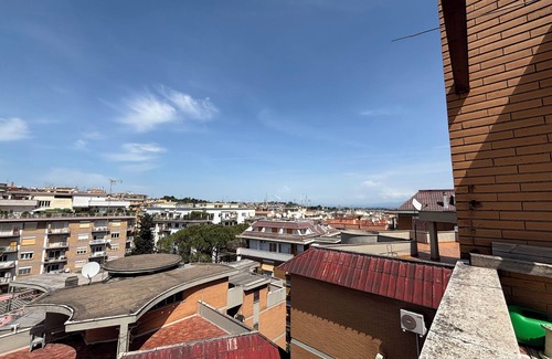 Quartiere XIII Aurelio Apartment | 2-bedroom apartment with WiFi,Last floor Aurelio vaticano