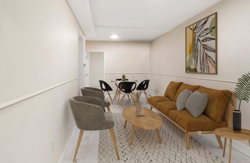 East Bronx House | 2 Bedroom Apt close to major hospitals at Morris Park, Bronx - Pet friendly