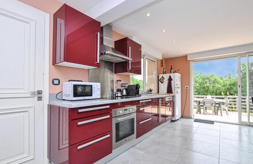 Biot Apartment | 2 bedroom beautiful apartment in Biot