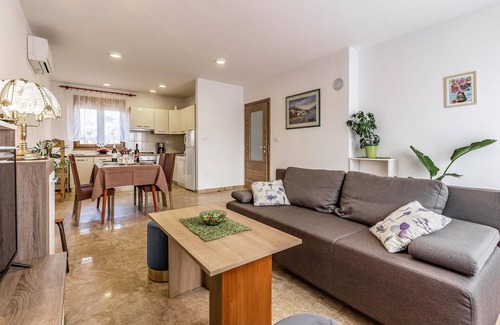 Gregovica Apartment | 2 bedroom beautiful apartment in Pula