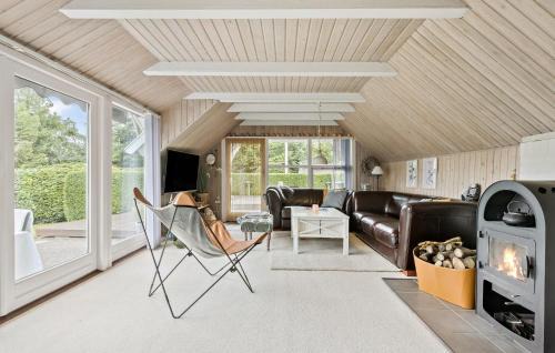 Hvalpsund House | 2 Bedroom Beautiful Home In Farsø