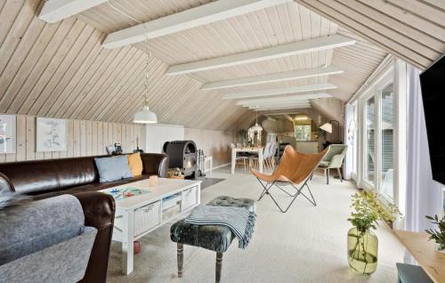 Hvalpsund House | 2 Bedroom Beautiful Home In Farsø
