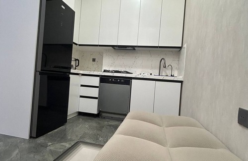 Baku House | 2-bedroom building in wonderful Baku with WiFi, AC