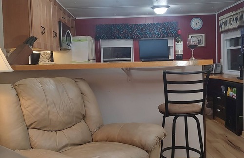 Hesston Cabin | 2-bedroom cabin on seven peaceful wooded acres in Hesston, PA