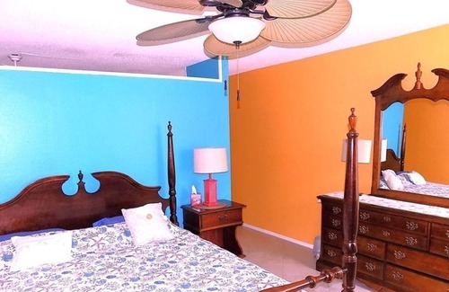 McGregor Condo | 2 Bedroom Condo 428406 by Houzlet