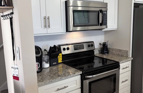 Little River Condo | 2-bedroom condo in lovely Little River with AC, WiFi, 5 minute car ride to ocean