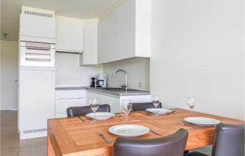 Mariakerke Apartment | 2 Bedroom Cozy Apartment In Oostende