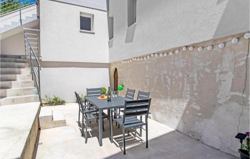 Bakarac House | 2 Bedroom Cozy Home In Bakarac