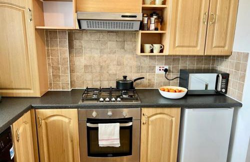 Riverside Apartment | 2 Bedroom Flat Bermondsey Tower Bridge