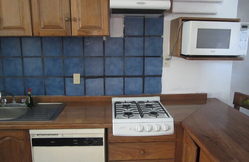 Manzanillo Apartment | 2 Bedroom furnished apartmen with acces to Beach, Big Pool, Jacuzzy and more.