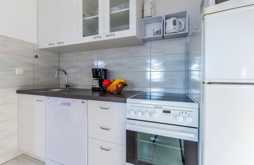 Ruskamen House | 2 bedroom gorgeous home in Celina