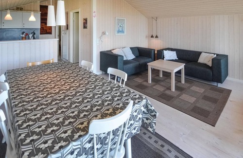 Ronde House | 2 bedroom gorgeous home in Rønde