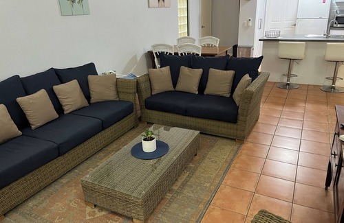Port Douglas Apartment | 2 BEDROOM GROUND FLOOR APARTMENT 500M TO THE BEACH AND CLOSE TO MAIN STREET