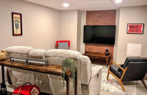 Harrisburg - Hershey House | 2-bedroom home along Riverfront in Serene Shipoke community of Harrisburg, PA