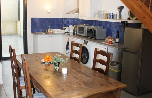 Olonzac House | 2 bedroom home with pool in great location in lovely market town in wine region.