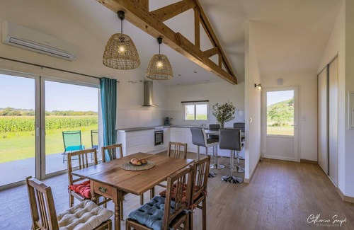 Sauviac House | 2-bedroom house with AC and WiFi in peaceful Sauviac with view over the Pyrénées