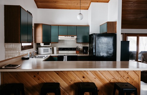 Crosslake Cabin | 2 Bedroom Lakefront Cabin on Crosslake w/New Barrel Sauna