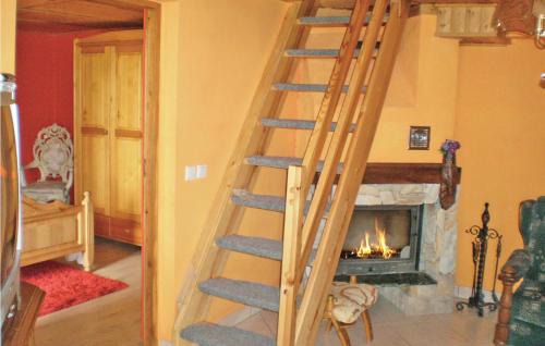 Objazda Apartment | 2 Bedroom Lovely Apartment In Retowo 4