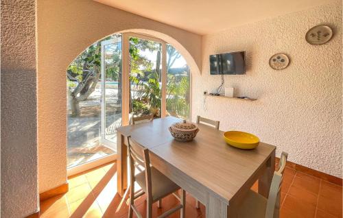 Giorgilorio Apartment | 2 Bedroom Lovely Apartment In Frigole