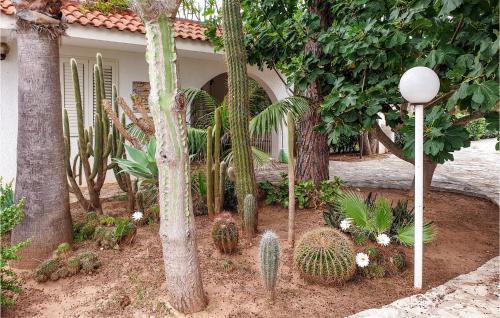 Giorgilorio Apartment | 2 Bedroom Lovely Apartment In Frigole