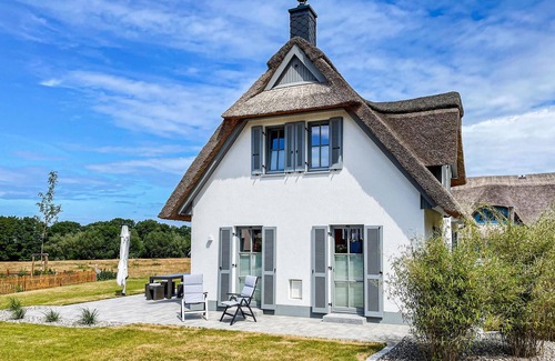 Stove House | 2 bedroom lovely home in Boiensdorf