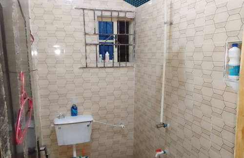 Ota House | 2 Bedroom Mini Flat Available For Short Lease. Alone In A Big Compound