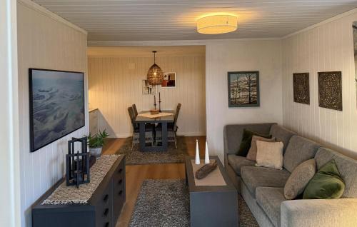 Vegarshei Apartment | 2 Bedroom Nice Apartment In Vegårshei