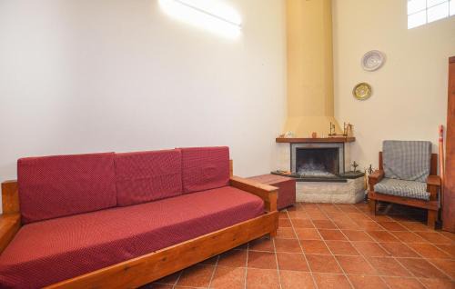 Monterosso Almo House | 2 Bedroom Nice Home In Monterosso Almo