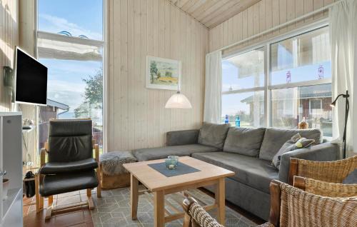Mommark Strand House | 2 Bedroom Nice Home In Sydals