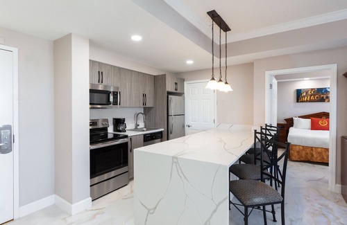 Florida Center Condo | 2 Bedroom Resort Condo at Highrise Walking distance to UNIVERSAL