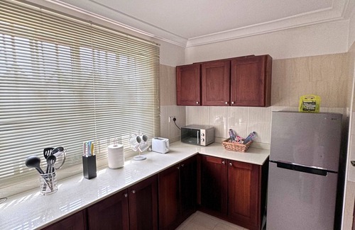 Adenta House | 2-bedroom semi-detached house in Adenta with WiFi, AC and 24/7 power supply