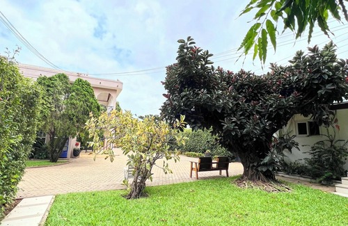Adenta House | 2-bedroom semi-detached house in Adenta with WiFi, AC and 24/7 power supply