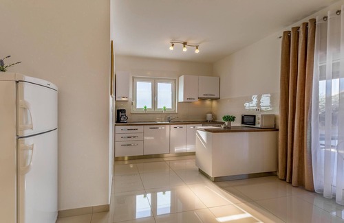 Skatari House | 2 bedroom stunning home in Skatari