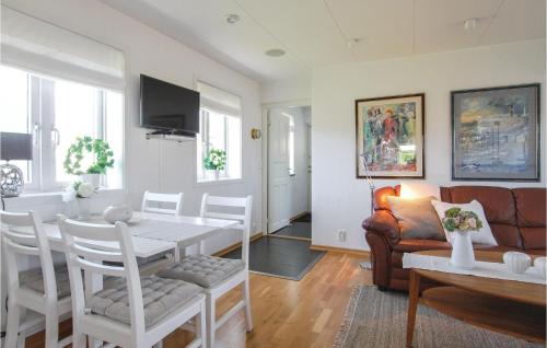Borgholm House | 2 Bedroom Stunning Home In Borgholm