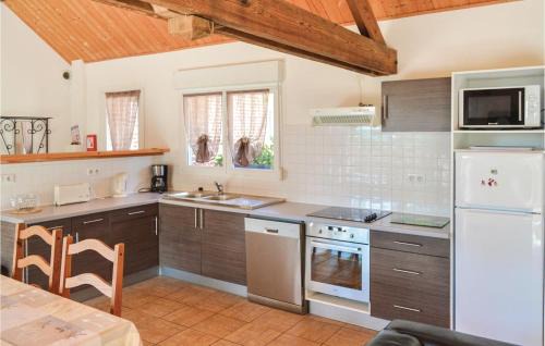 Roisel House | 2 Bedroom Stunning Home In Roisel